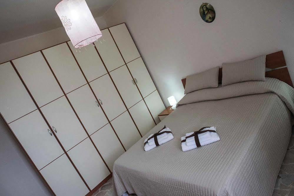 Castello Hotel Valguarnera Caropepe ภายนอก รูปภาพ