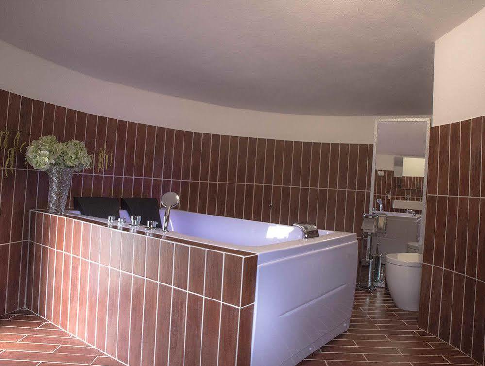 Castello Hotel Valguarnera Caropepe ภายนอก รูปภาพ